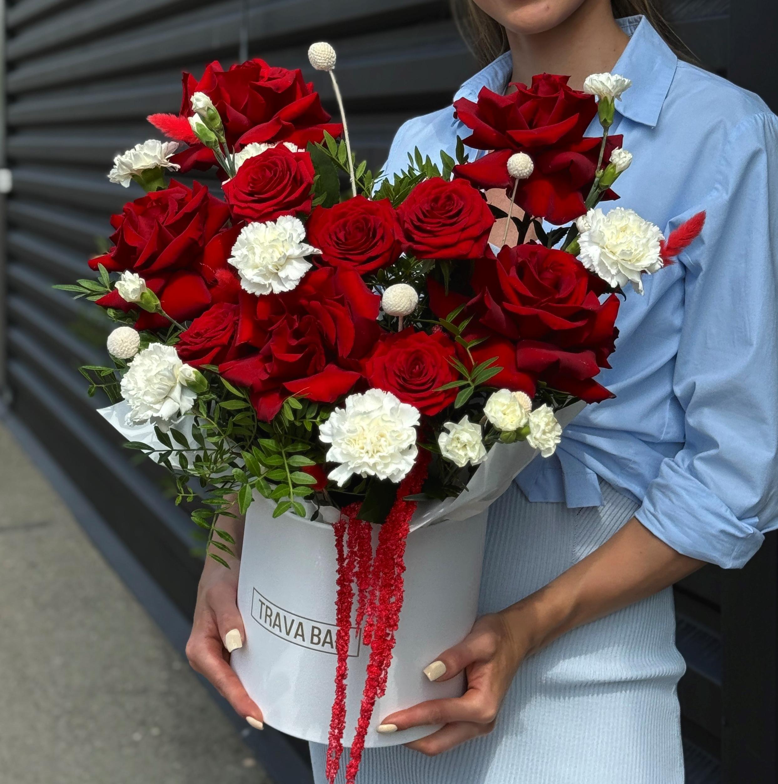 Композиция "Шепот роз"