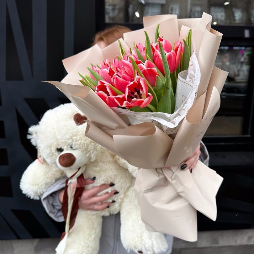 Букет из 25 тюльпанов фото 1