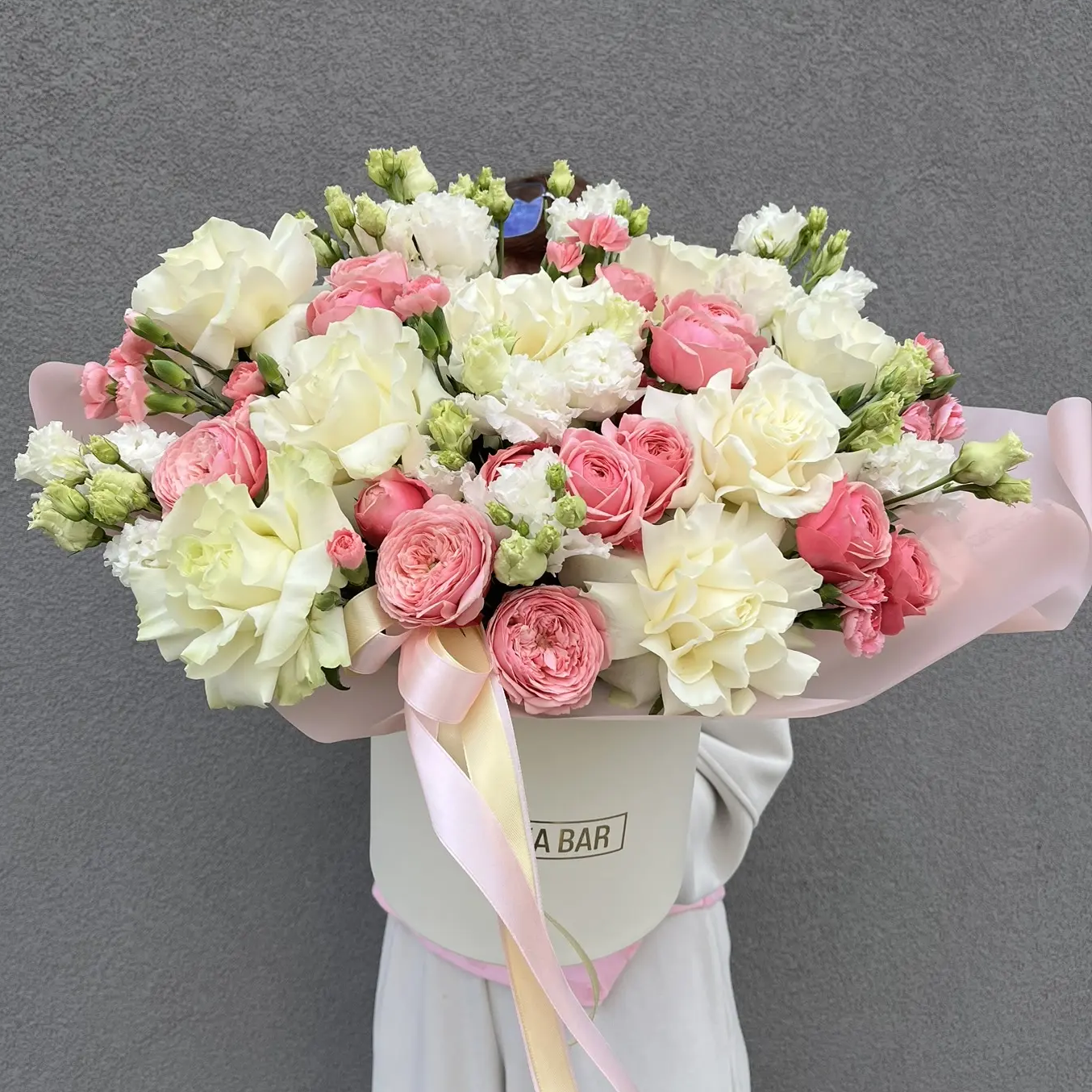 Композиция "Шепот влюблённого сада"