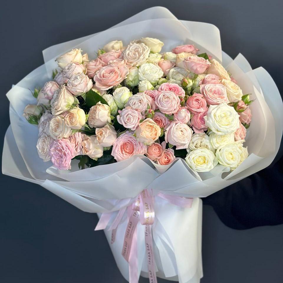 Букет "35 нежных кустовых пионовидных роз"