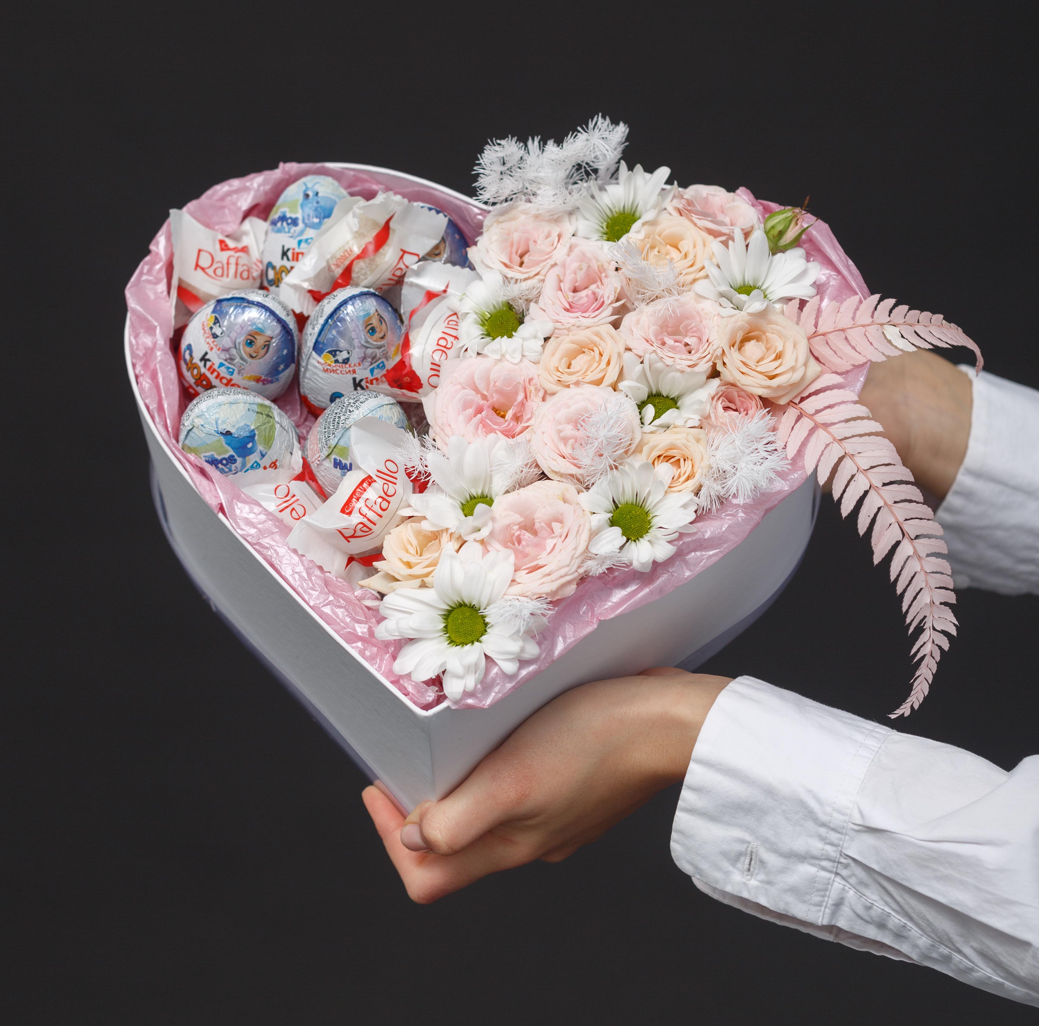 Композиция "Любовь на крыльях "