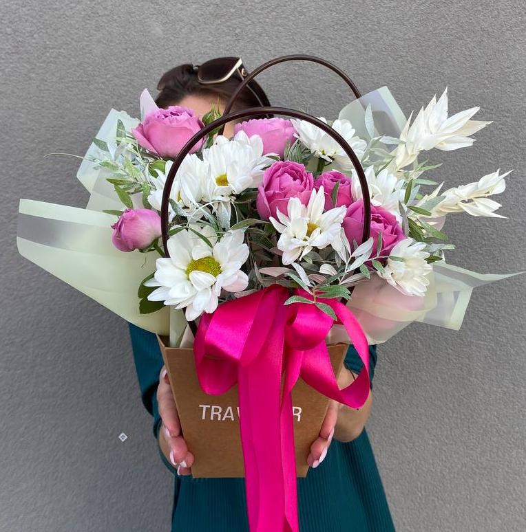 Композиция "Садовый сюрприз"