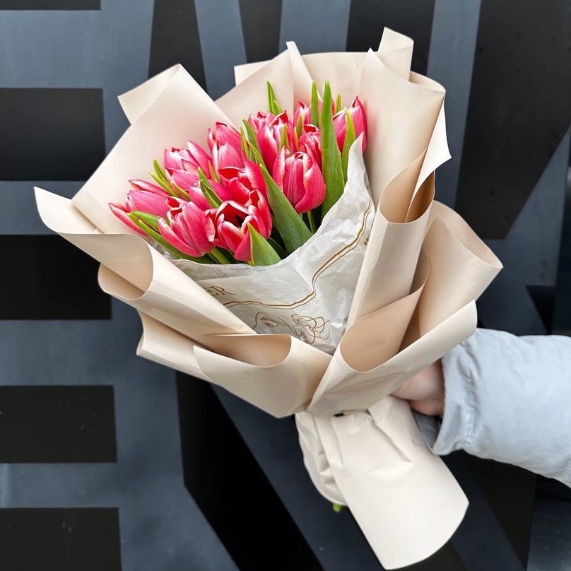 Букет из 15 тюльпанов фото 1