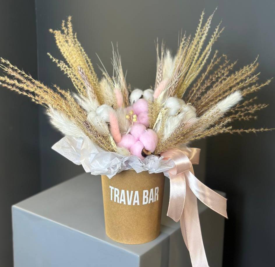 Композиция "Комплимент из сухоцветов"