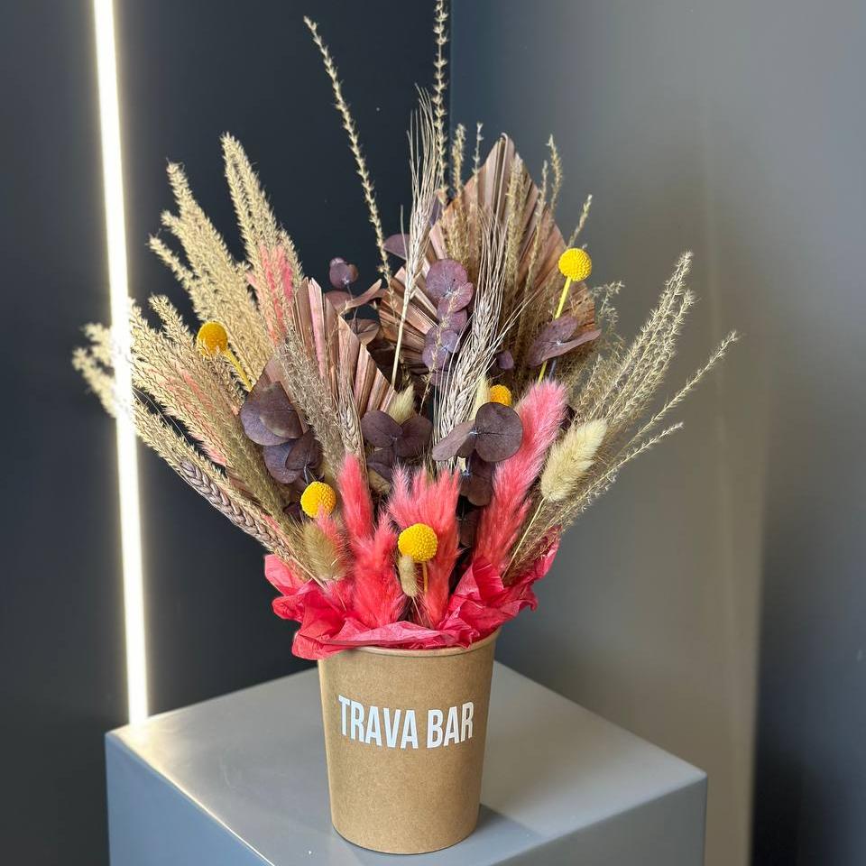 Композиция из сухоцветов "Экзотика чудес"