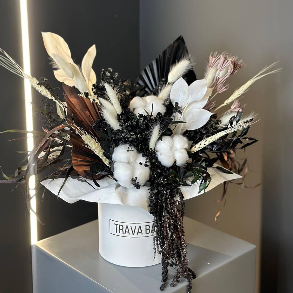 Композиция из сухоцветов "Туманный альбион"