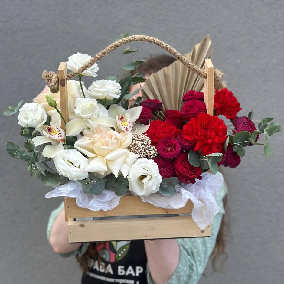 Композиция "Шепот романтики"