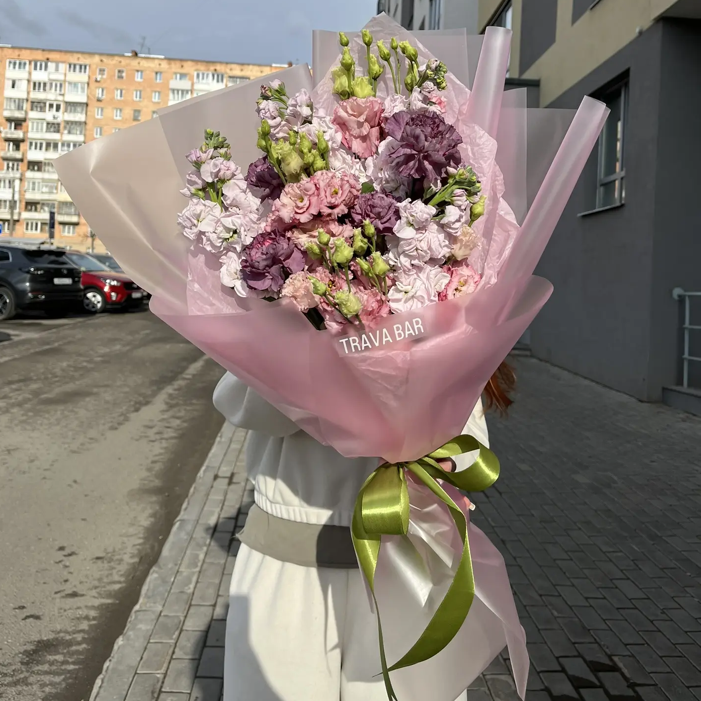 Букет "Вальс лепестков М"