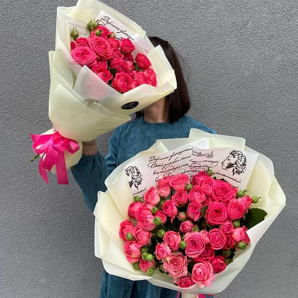 Букет из 11 кустовых пионовидных роз 40/50 см фото 2