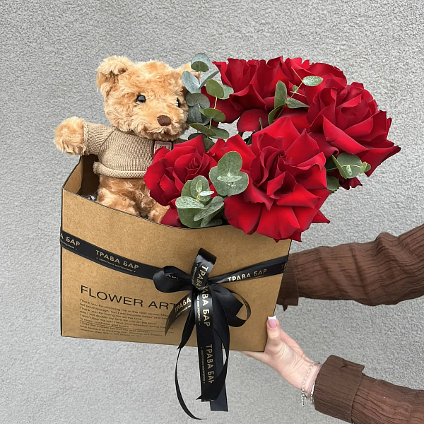 Композиция "Плюшевый мишка с французскими розами" фото 2