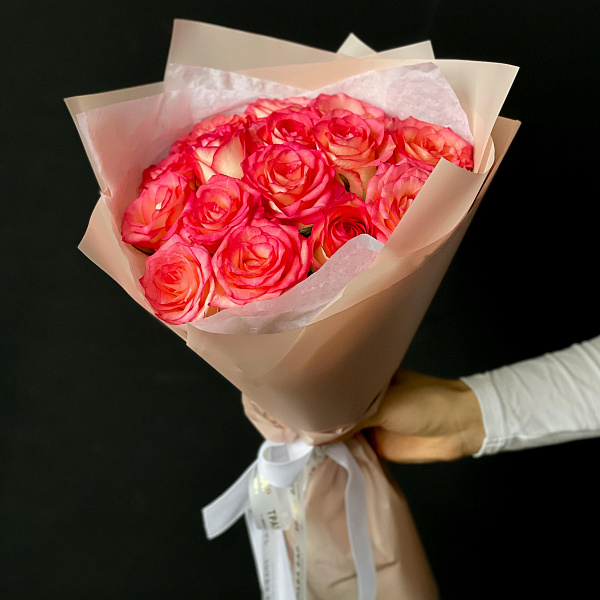 Букет из 15 бело-розовых роз 70/80 см фото 2