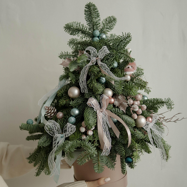 Композиция "Новогодняя красавица" фото 3