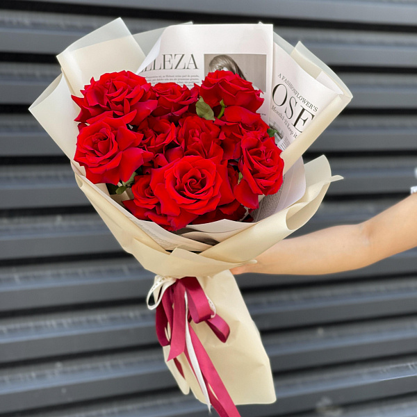 Букет из 11 красных французских роз фото 2