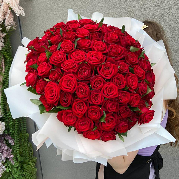 Букет "101 красная роза 50/60 см в оформлении" фото 2