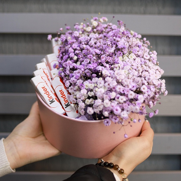 Комплимент с шоколадом "Сиреневые звезды"