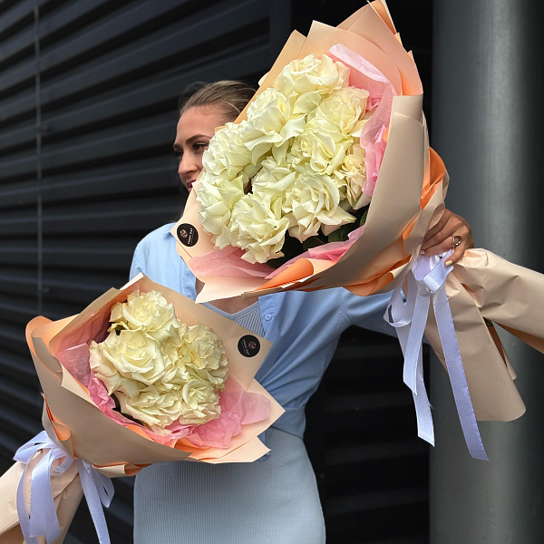 7 белых французских роз фото 2