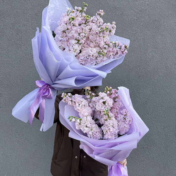 Букет "7 сиреневых маттиол в оформлении" фото 2