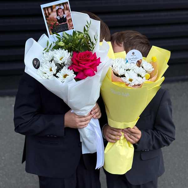 Букет из 3 белых хризантем фото 3