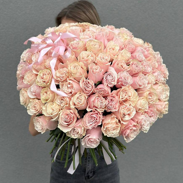 Букет из 101 нежно-розовой эквадорской розы под ленту фото 2