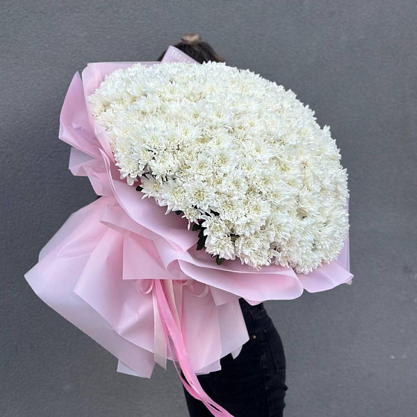 Букет из 101 белой махровой хризантемы фото 2