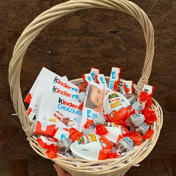 Корзина "Kinder mix" фото 1